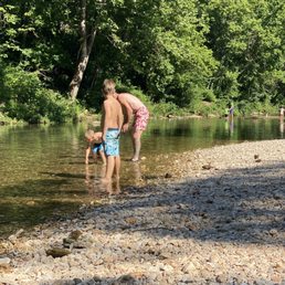 Crawdad hunters