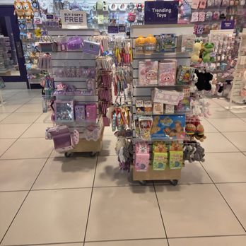 Claire's Boutique - Inside the store - Accessories Near Me - Canoga Park, California