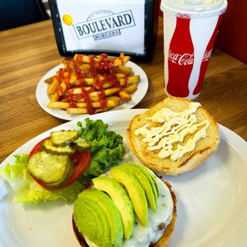 Boulevard Burger - Cali burger - Burgers Near Me - San Leandro, California