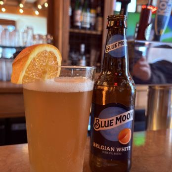 Trailhead Public House & Eatery - Burgers Near Me - Moab, Utah