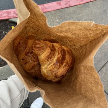 La Châtaigne - Regular croissants - Patisserie/Cake Shop Near Me - Lafayette, California La Châtaigne - Regular croissants - Patisserie/Cake Shop Near Me - Lafayette, California