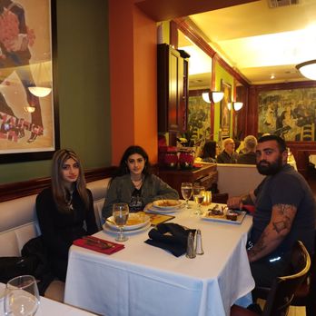 Le Petit Restaurant - French Near Me - Sherman Oaks, California Le Petit Restaurant - French Near Me - Sherman Oaks, California