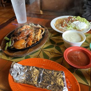 Don Carlos - Fajitas- steak and chicken with chips and cheese dip - Mexican Near Me - Daphne, Alabama