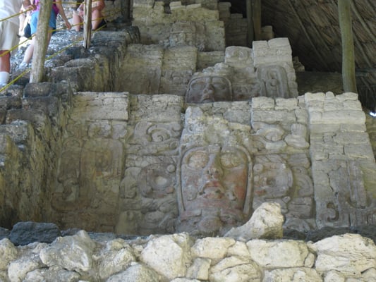 Zona Arqueológica de Kohunlich by null