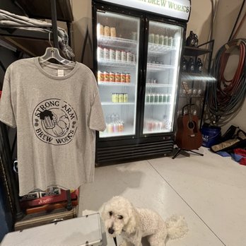 Strong Arm Brew Works - Merchandise and to go six packs - Breweries Near Me - Dickinson, Texas