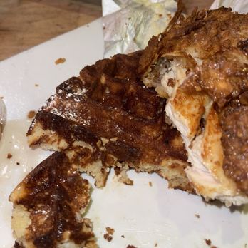Commonwealth Turlock - Waffle and chicken - New American Near Me - Turlock, California