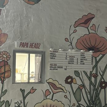 Papa Headz - Order/pick up window - Burgers Near Me - Indio, California Papa Headz - Order/pick up window - Burgers Near Me - Indio, California