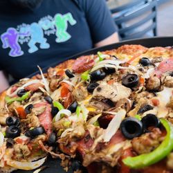 Round Table Pizza