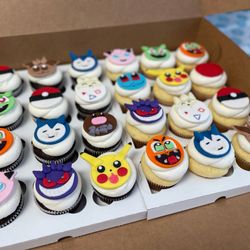 Kupkates Custom Cakes - My 10 year old daughter's birthday cupcakes.