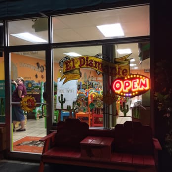 El Diamante Mexican Restaurant - Looks like a friendly spot from outside! - Mexican Near Me - Mount Ida, Arkansas El Diamante Mexican Restaurant - Looks like a friendly spot from outside! - Mexican Near Me - Mount Ida, Arkansas