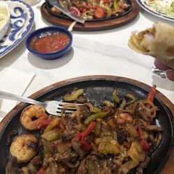La Cava Tacos & Tequila - Great fajitas
