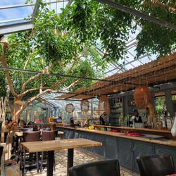 Glas House - Inside