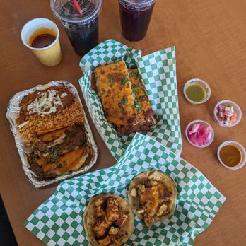 TACO PAPI - Birria tacos combo, jamaica drink, birria quesadilla, and paneer and chicken tikka tacos - Tacos Near Me - Scottsdale, Arizona TACO PAPI - Birria tacos combo, jamaica drink, birria quesadilla, and paneer and chicken tikka tacos - Tacos Near Me - Scottsdale, Arizona