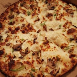 Domino's Pizza - Medium pan pizza with garlic parmesan white sauce, double cheese, mushroom, onion and green pepper