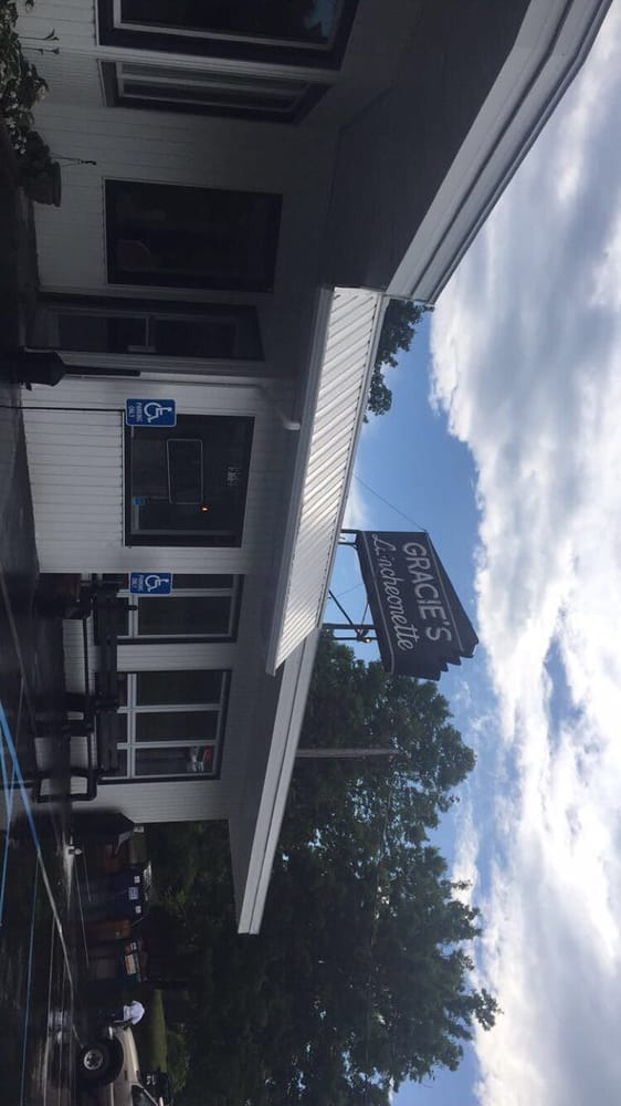 GRACIE’S FOOD TRUCK Updated September 2024 18 Photos 969 Main St