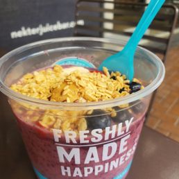 Acai bowl! Acai bowl!