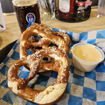 Hofbrauhaus Columbus - Pretzels and beer cheese - German Near Me - Columbus, Ohio