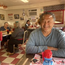Good breakfast & they have the creamer Cindy likes! Good breakfast & they have the creamer Cindy likes!