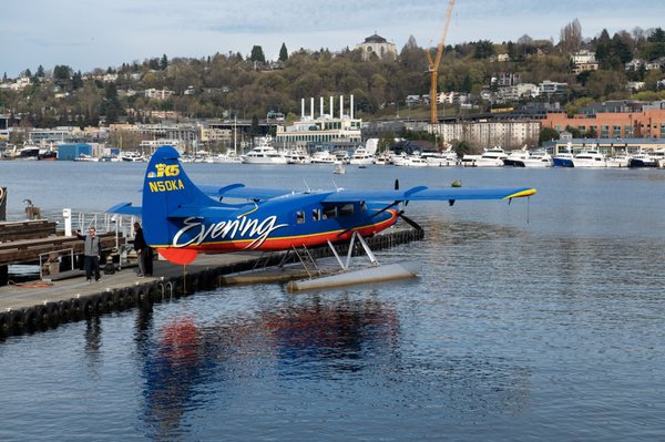 Kenmore Air - Lake Union by null