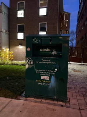 Toronto Western Hospital by null