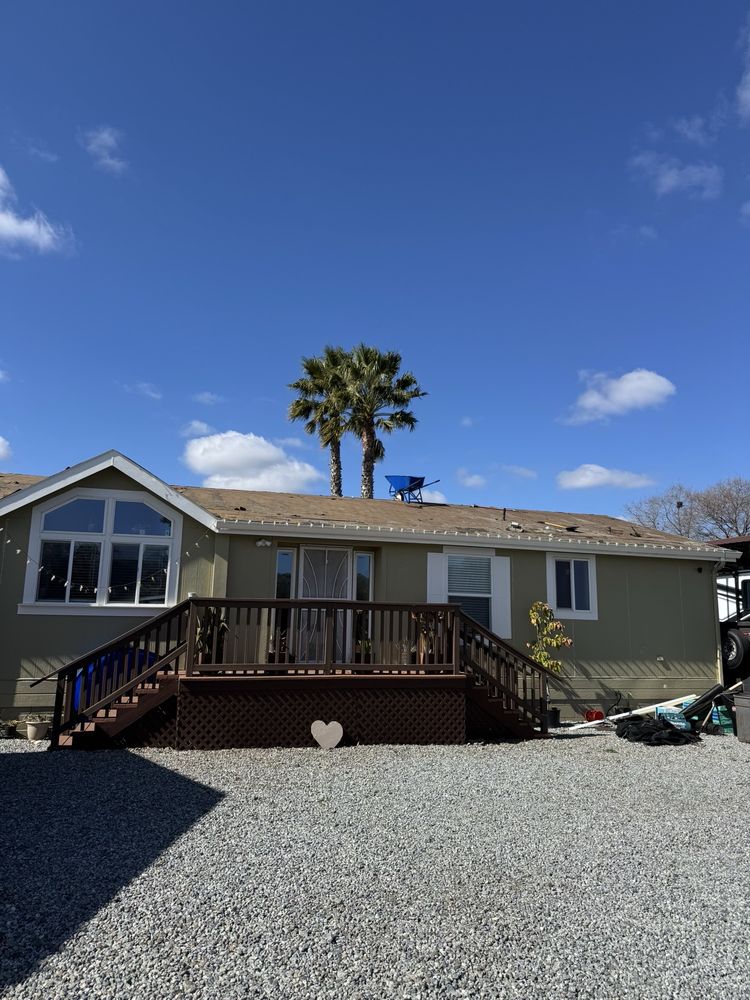 Slide of Royal Sinaloa Roofing