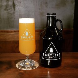 Bartlett Hall - Growlers and beer glasses