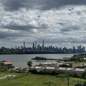 SoJo Spa Club - View - Saunas Near Me - Edgewater, New Jersey