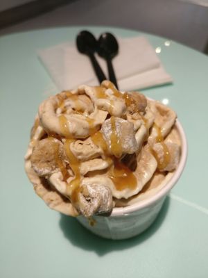 Milk & Cream Cereal Bar by null