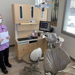 Tony Parsley, DMD - Pleasant and open setup, nice windows, and the equipment seems very up to date.