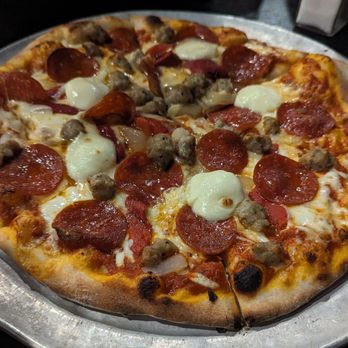 Lancaster Brewing Company Taproom - Pepperoni pizza - New American Near Me - Lancaster, Pennsylvania