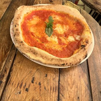 The Little Italy - Margherita Pizza - Italian Near Me - Paris, 75 The Little Italy - Margherita Pizza - Italian Near Me - Paris, 75