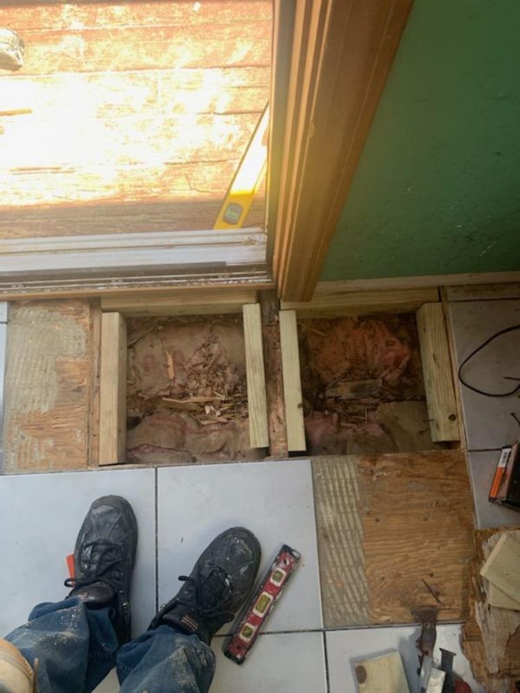 Slide of Michael's Professional Handyhandz Services