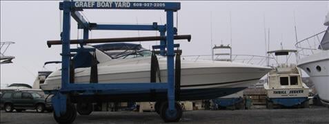 Graef Boat Yard Logo