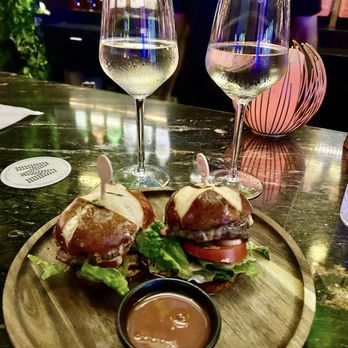 Mocha Burger Lux - Sliders 2 PCS - Steakhouses Near Me - New York, New York Mocha Burger Lux - Sliders 2 PCS - Steakhouses Near Me - New York, New York