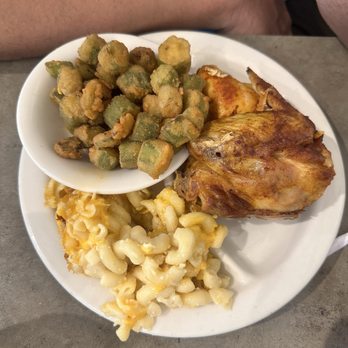 Lizard's Thicket - Baked chicken, okra, and macaroni and cheese - Southern Near Me - Columbia, South Carolina Lizard's Thicket - Baked chicken, okra, and macaroni and cheese - Southern Near Me - Columbia, South Carolina