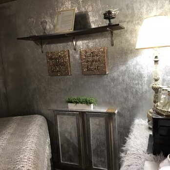 LuhvStreetBeauty - LuhvStreetBeauty's Beauty Studio - Skin Care Near Me - St. Louis, Missouri LuhvStreetBeauty - LuhvStreetBeauty's Beauty Studio - Skin Care Near Me - St. Louis, Missouri