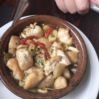 Mar I Terra - Chicken. Not our favorite but boiling hot on arrival and smelled good - Spanish Near Me - London, XGL