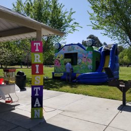 Plenty of space for a great party Plenty of space for a great party