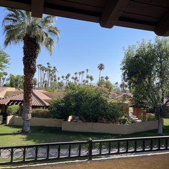 The Oasis Resort - Beautiful property nice rooms and warm weather. Its a great place to re-charge your batteries - Resorts Near Me - Palm Springs, California