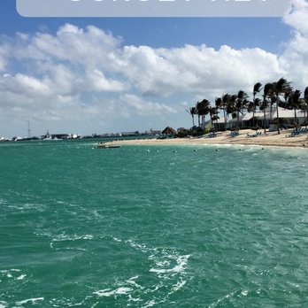 Latitudes - Sunset Key Cottages - View of Sunset Key Beach! - Seafood Near Me - Key West, Florida