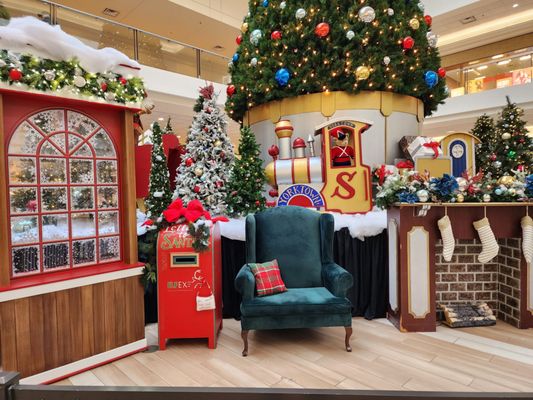Yorktown Center by null