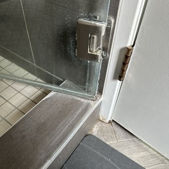 Orozco’s Cleaning Services - Didn't even clean the doors - Home Cleaning Near Me - Anaheim, California Orozco’s Cleaning Services - Didn't even clean the doors - Home Cleaning Near Me - Anaheim, California