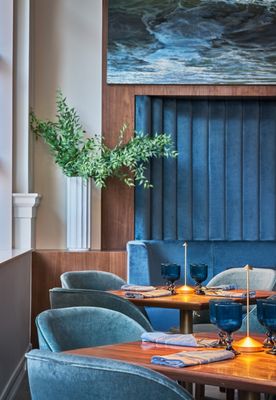 Allora by null