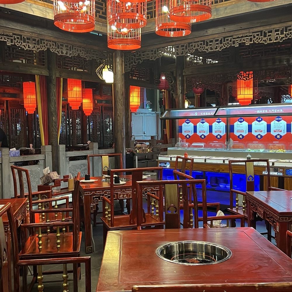 Hot Pot 9 - Interior - Hot Pot Near Me - Toronto, Ontario Hot Pot 9 - Interior - Hot Pot Near Me - Toronto, Ontario