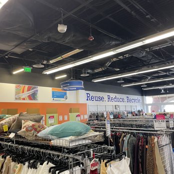 Goodwill - Community Service/Non-Profit Near Me - Herndon, Virginia