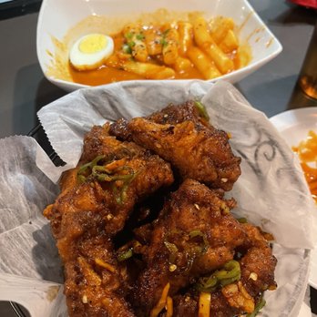bb.q Chicken Allston - Gangnam Style Wings Duk-bokki - Korean Near Me - Boston, Massachusetts bb.q Chicken Allston - Gangnam Style Wings Duk-bokki - Korean Near Me - Boston, Massachusetts