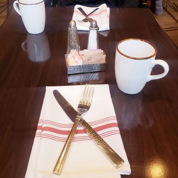 703 bar + kitchen - Table set up - Bars Near Me - Fairfax, Virginia 703 bar + kitchen - Table set up - Bars Near Me - Fairfax, Virginia