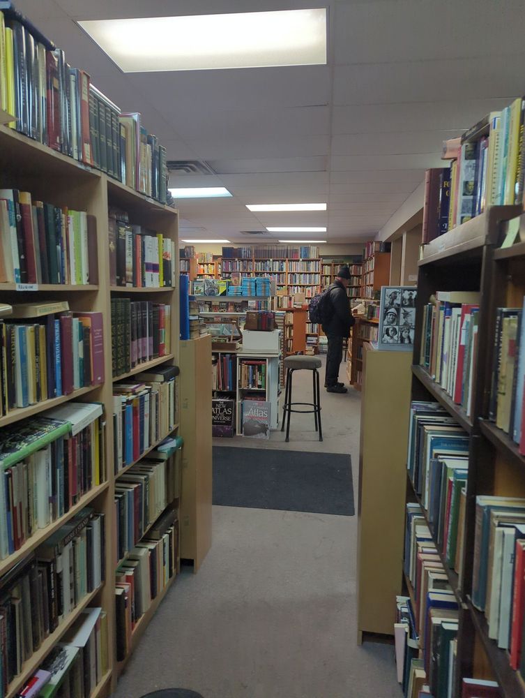 BOOK BAZAAR Updated October 2024 13 Reviews 417 Bank Street