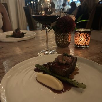 Signature Restaurant - Prime beef tenderloin - New American Near Me - San Antonio, Texas Signature Restaurant - Prime beef tenderloin - New American Near Me - San Antonio, Texas
