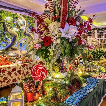 La Te Da - Desert Area at the Party - Cabaret Near Me - Key West, Florida